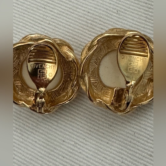 GIVENCHY Vintage Dome Braided Earrings - Picture 5 of 5